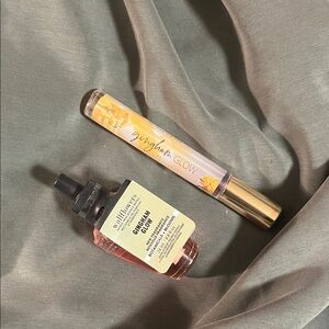 Bath & Body Works Gingham Glow Set Perfume and Wallflower